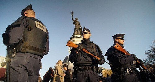 The police. France. Photo: Mstyslav Chernov.https://ru.wikipedia.org