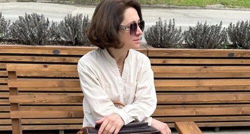 Olga Begretova (Efendieva), photo: the "Memorial" Centre for Human Rights Defence (CHRD) https://memorialcenter.org/news/byvshaya-sotrudnicza-memoriala-pozhalovalas-na-pogranichnikov Olga Begretova (Efendieva), photo: the "Memorial" Centre for Human Rights Defence (CHRD) https://memorialcenter.org/news/byvshaya-sotrudnicza-memoriala-pozhalovalas-na-pogranichnikov