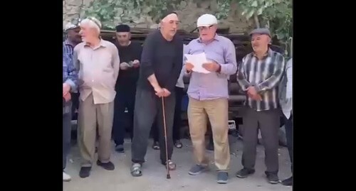 Residents of the Dagestani village of Tlokha who recorded a video appeal, screenshot of a video https://t.me/stab_dagestana_kanal/23530