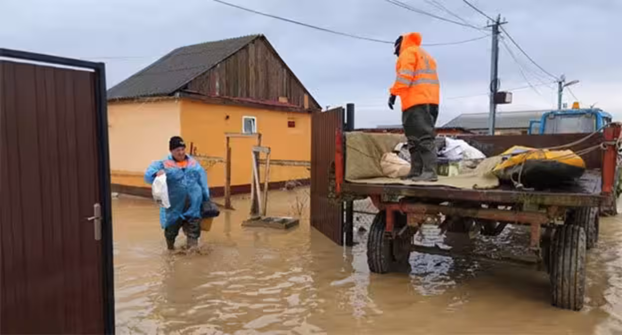 Flooding in Dagestan. Photo: Ministry of Emergency Situations/Telegram Flooding in Dagestan. Photo: Ministry of Emergency Situations/Telegram