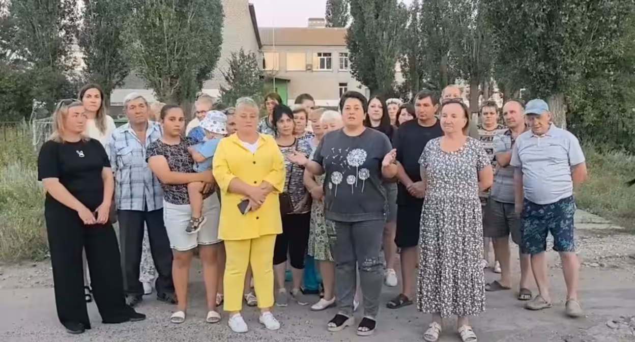 Frame from the video appeal of the residents of Vodny to the head of the Investigative Committee. https://dzen.ru/video/watch/6a4a03ef5ec2671d975d4fa6 Frame from the video appeal of the residents of Vodny to the head of the Investigative Committee. https://dzen.ru/video/watch/6a4a03ef5ec2671d975d4fa6
