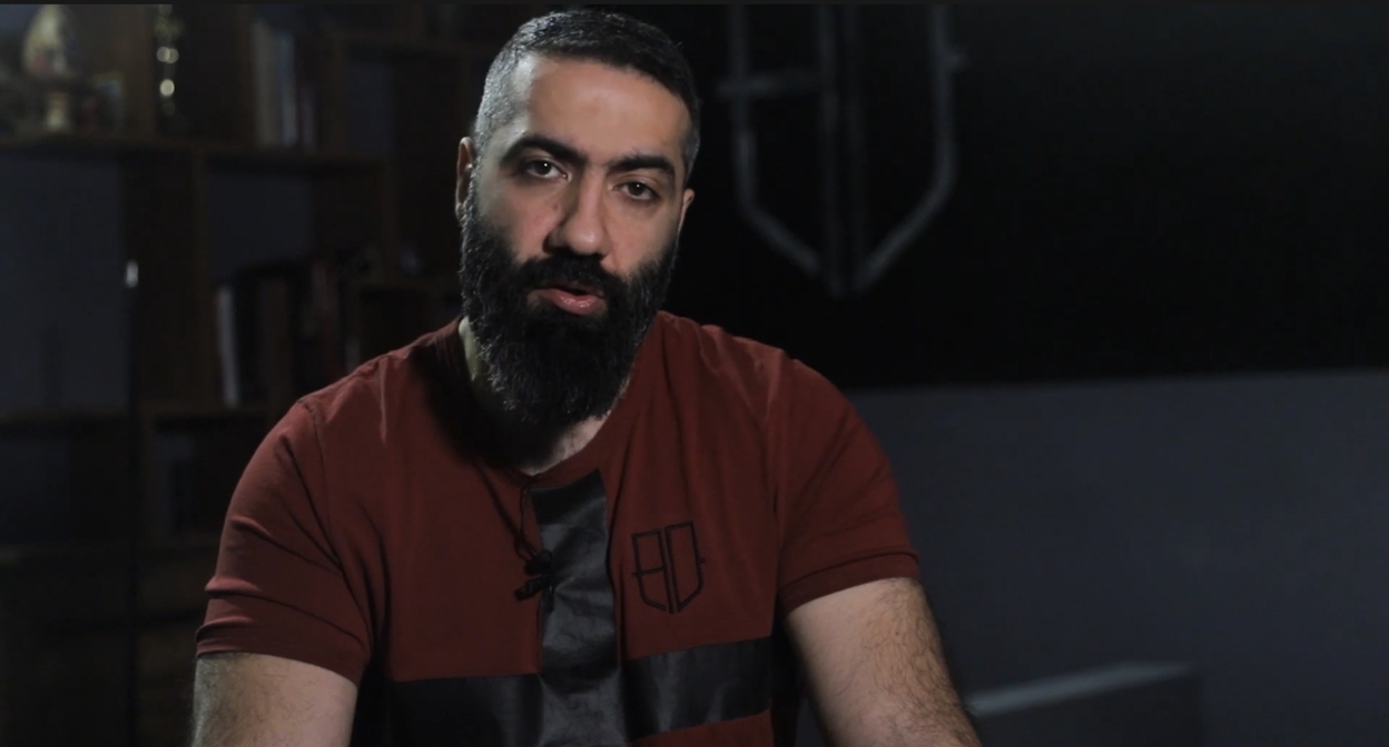 Arthur Danielyan. Video frame ԱԴԵԿՎԱԴ ADEKVAD / YouTube Arthur Danielyan. Video frame ԱԴԵԿՎԱԴ ADEKVAD / YouTube
